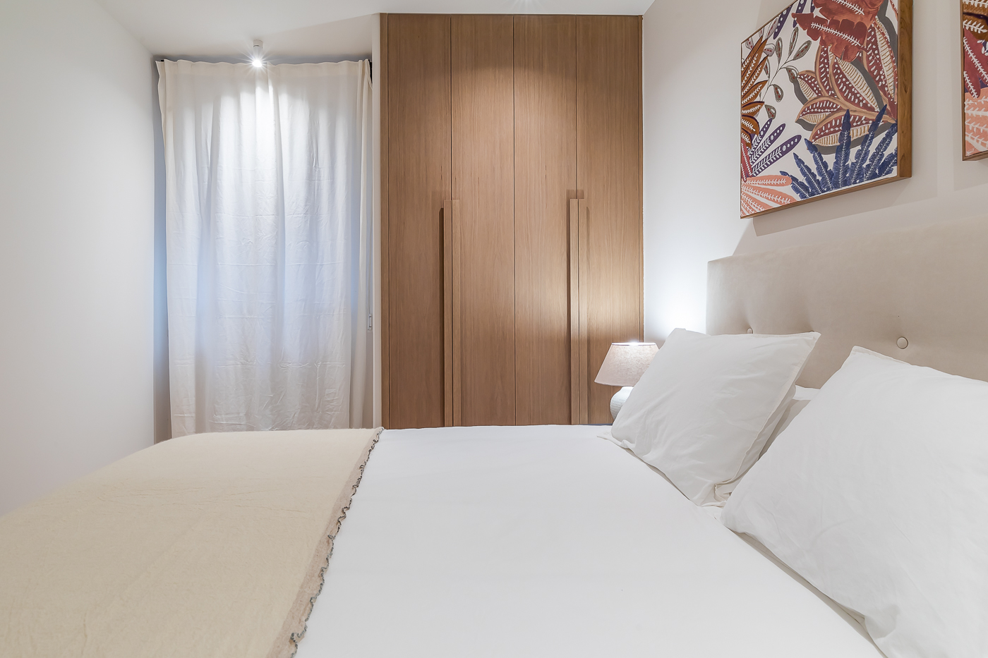 Nun╠âez de balboa, 71 16